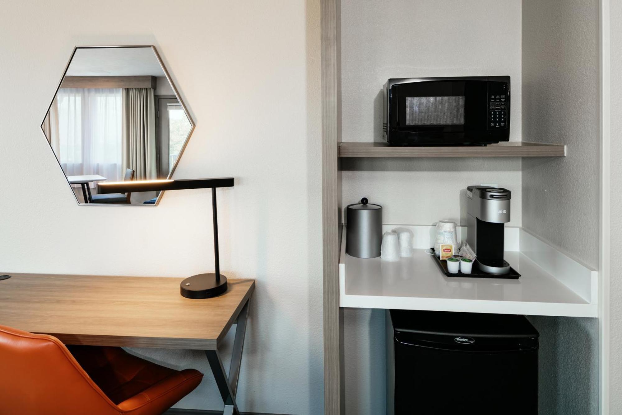 King Room with Mountain View